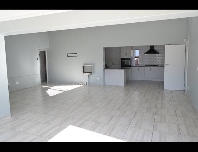 3 BEDROOM HOUSE FOR SALE IN HARTENBOS CENTRAL